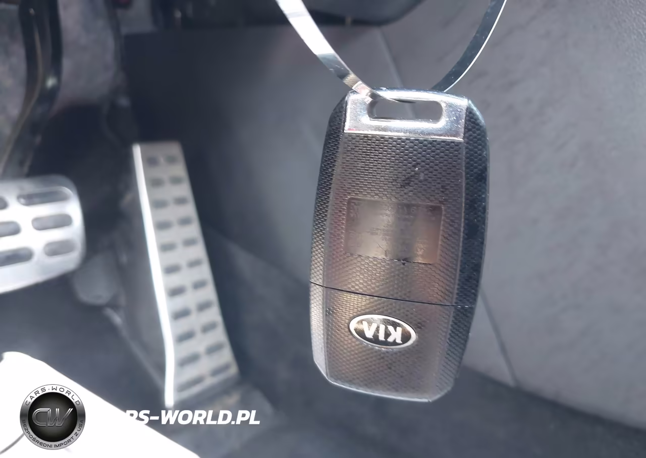 2020 Kia Sportage S VIN:KNDP63ACXL7775506 - 11