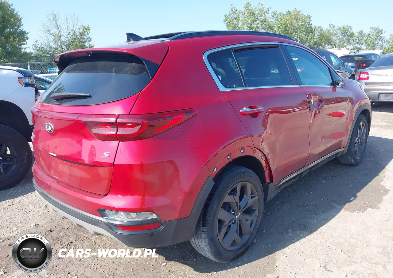 2020 Kia Sportage S VIN:KNDP63ACXL7775506 - 4
