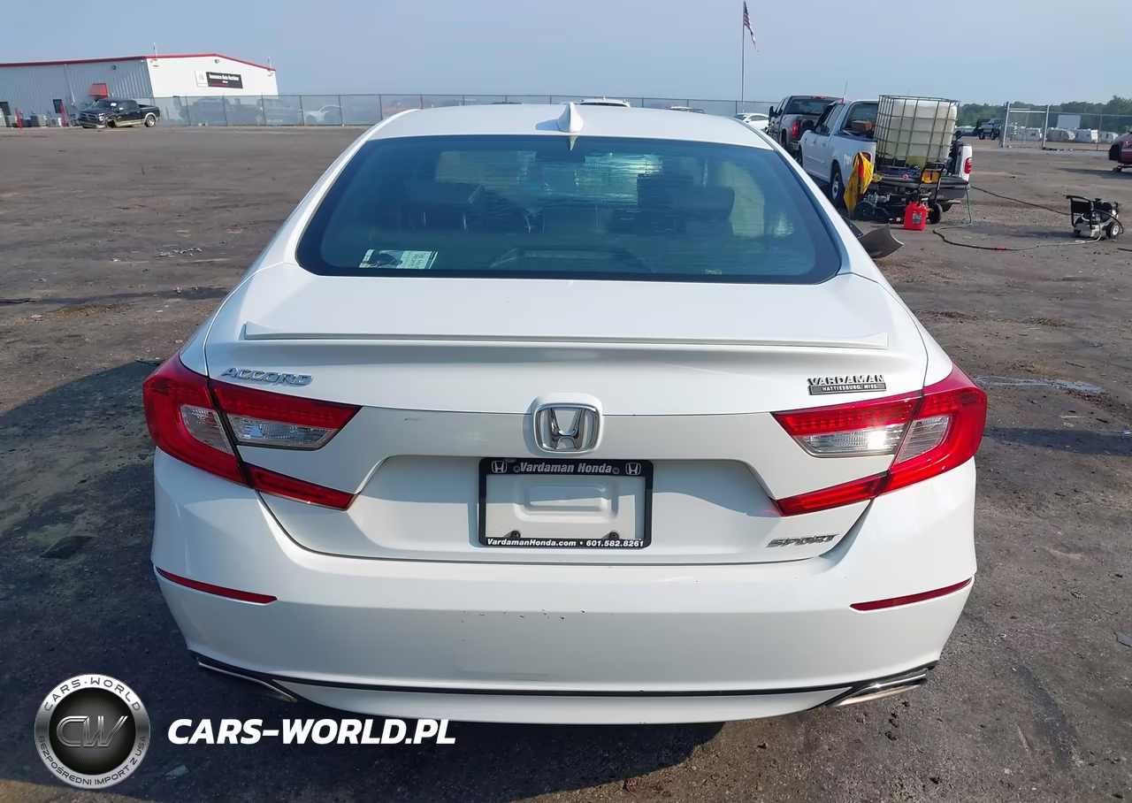 2018 Honda Accord Sport VIN:1HGCV1F34JA155301 - 16