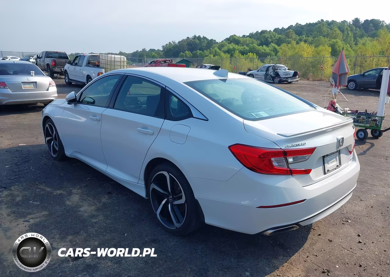 2018 Honda Accord Sport VIN:1HGCV1F34JA155301 - 3