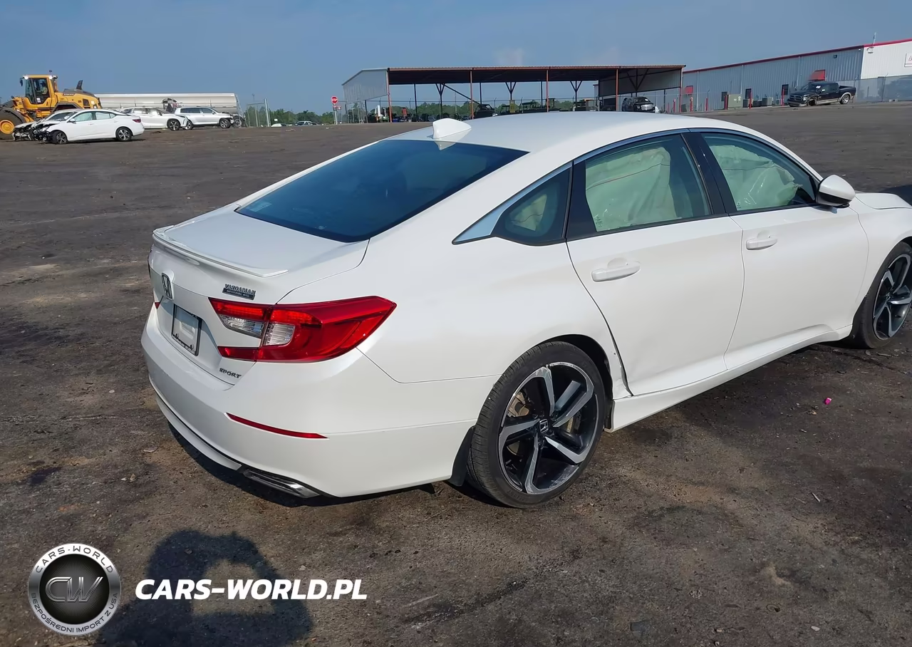 2018 Honda Accord Sport VIN:1HGCV1F34JA155301 - 4