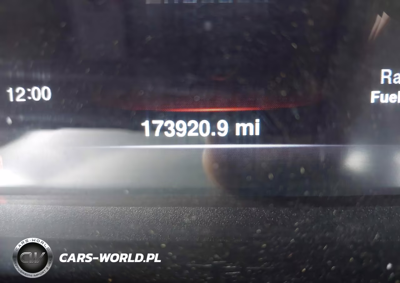 2016 Ram 1500 Laramie VIN:1C6RR7NM3GS100343 - 16