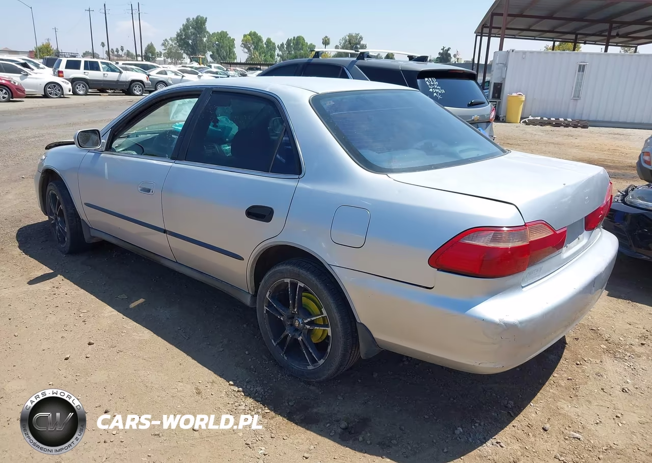 1999 Honda Accord Lx VIN:1HGCG6658XA124151 - 3