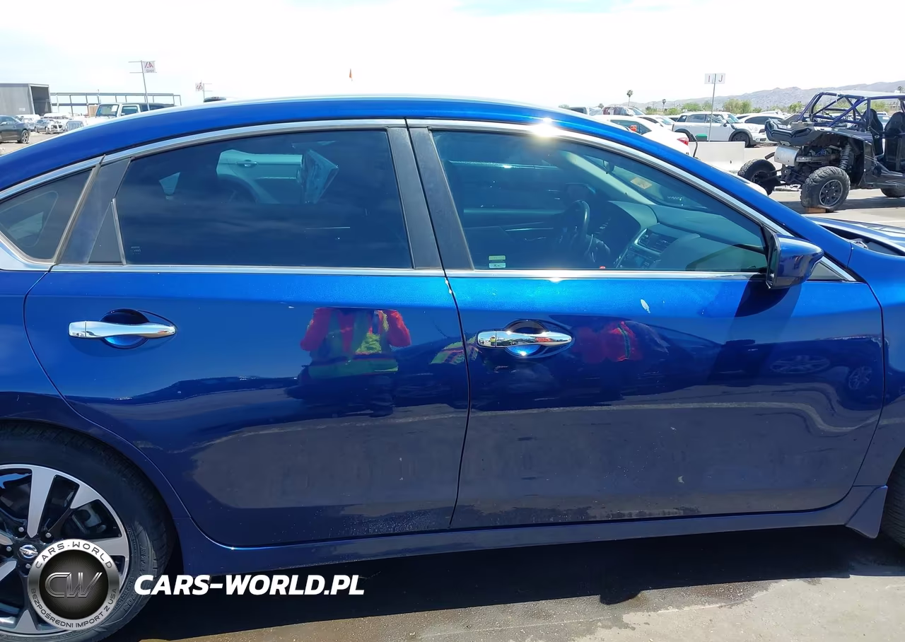 2018 Nissan Altima 2.5 Sr VIN:1N4AL3AP6JC125373 - 14