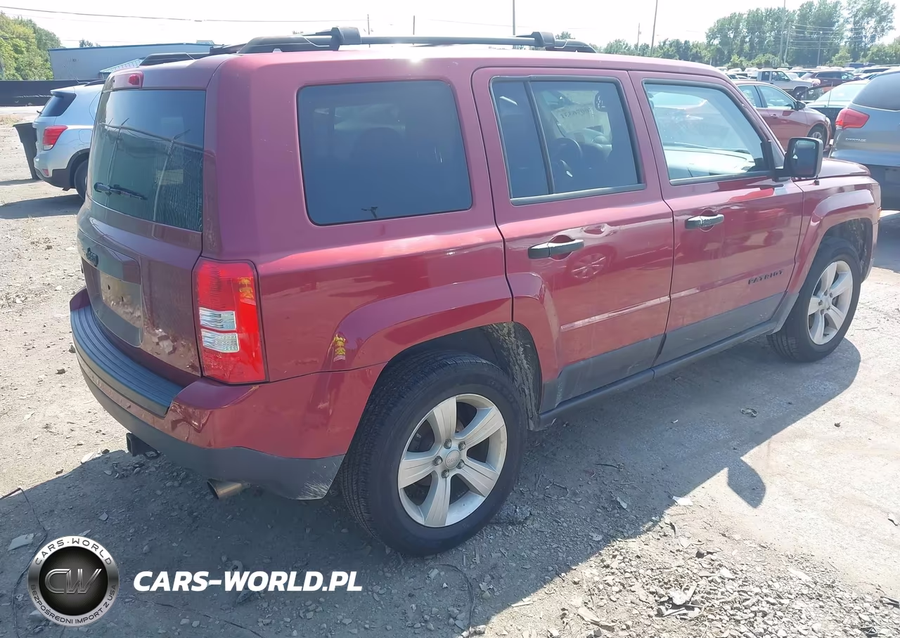 2013 Jeep Patriot Sport VIN:1C4NJRBB2DD284820 - 4
