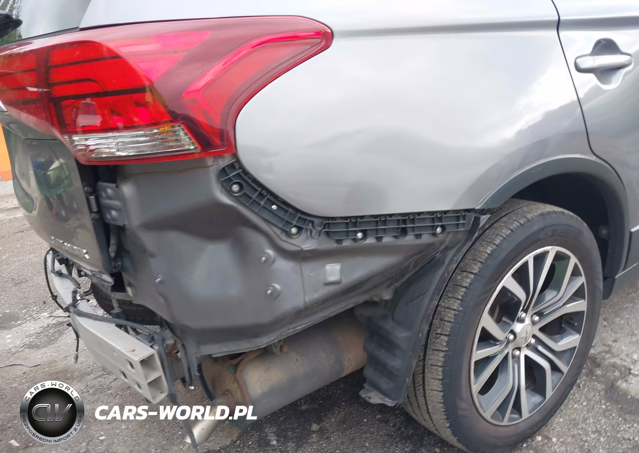 2018 Mitsubishi Outlander Se-Sel-Le VIN:JA4AD3A31JJ003837 - 13