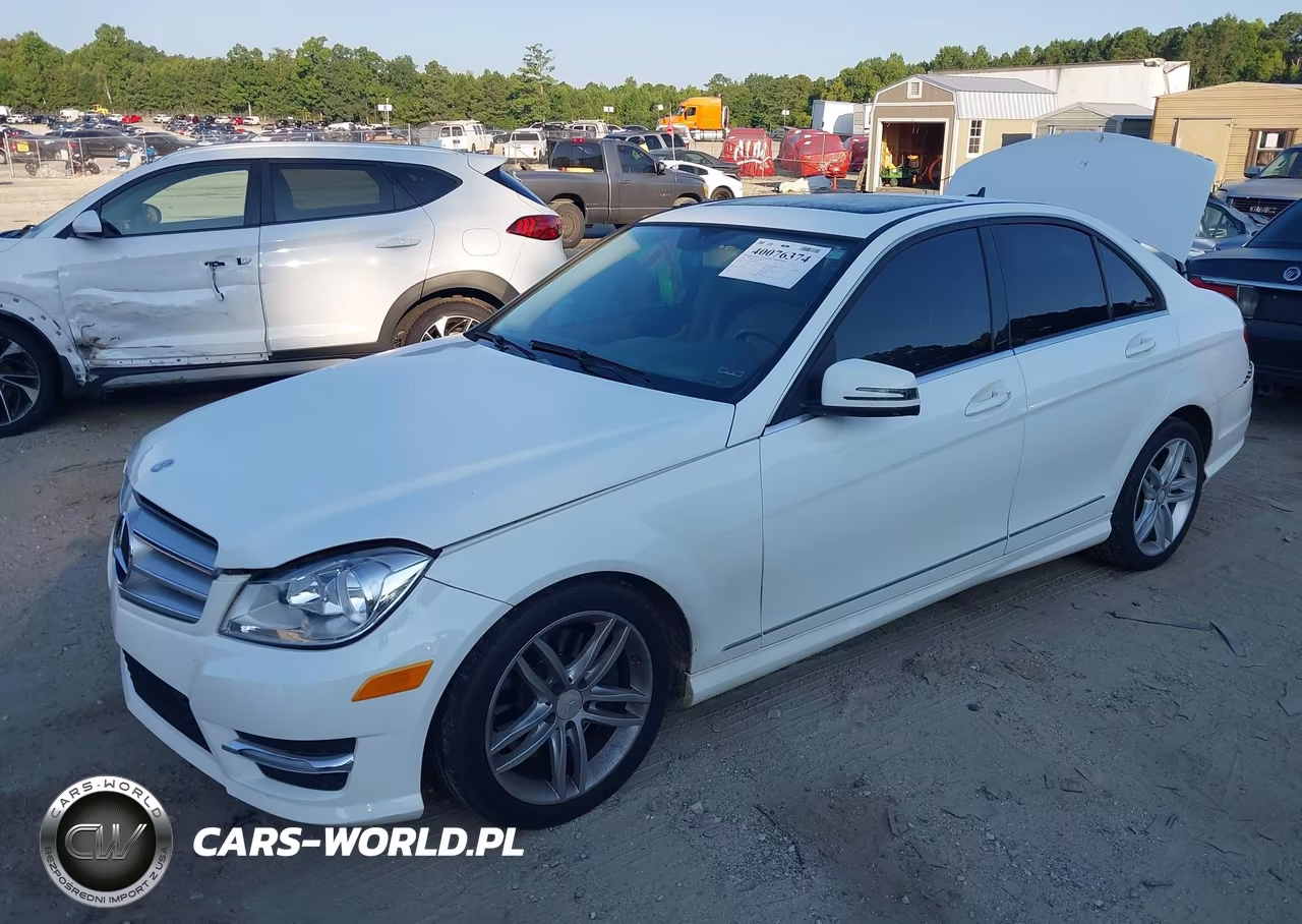 2013 Mercedes-Benz C 300 Luxury 4Matic-Sport 4Matic VIN:WDDGF8AB7DR258695 - 2