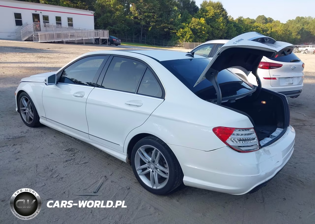 2013 Mercedes-Benz C 300 Luxury 4Matic-Sport 4Matic VIN:WDDGF8AB7DR258695 - 3