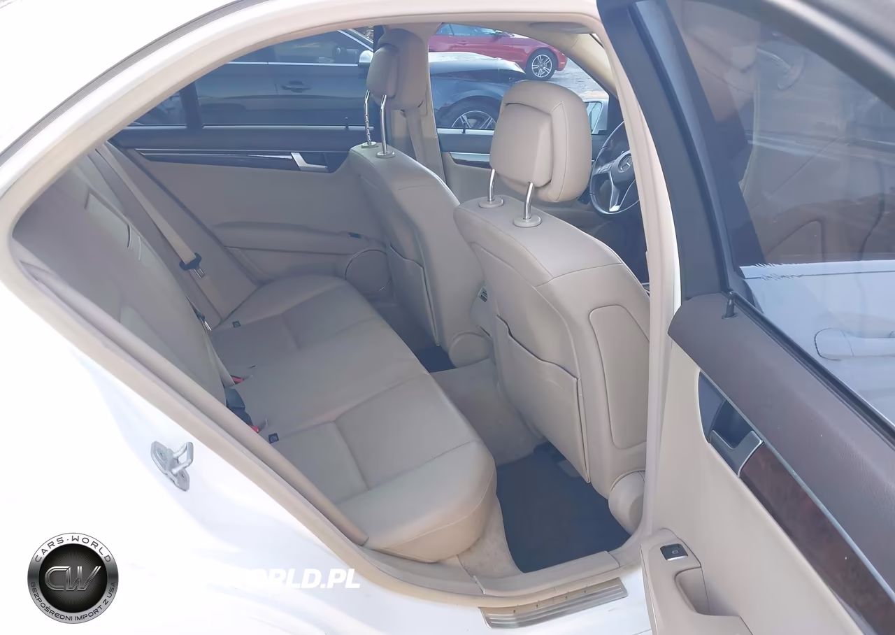2013 Mercedes-Benz C 300 Luxury 4Matic-Sport 4Matic VIN:WDDGF8AB7DR258695 - 8