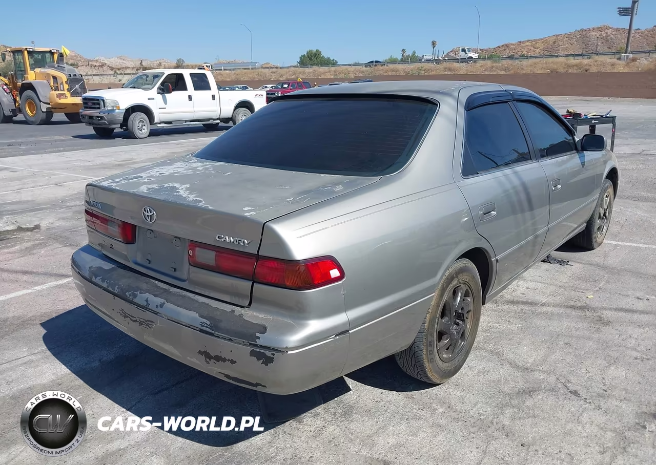 1998 Toyota Camry Le VIN:JT2BG22K3W0148868 - 4