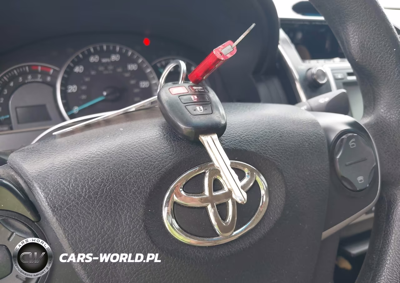 2013 Toyota Camry Le VIN:4T4BF1FK9DR323422 - 11