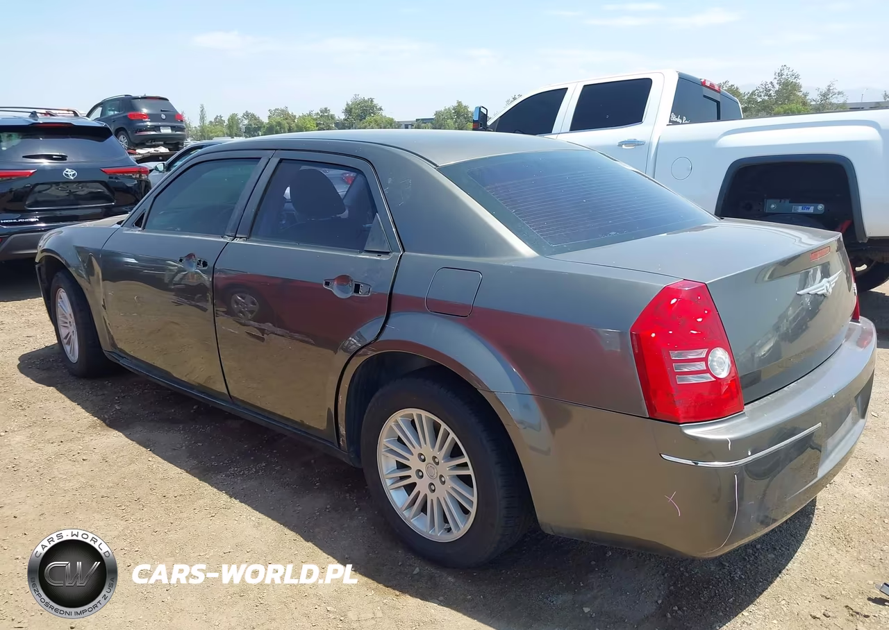 2010 Chrysler 300 Touring-Signature Series-Executive Series VIN:2C3CA5CV5AH105875 - 6