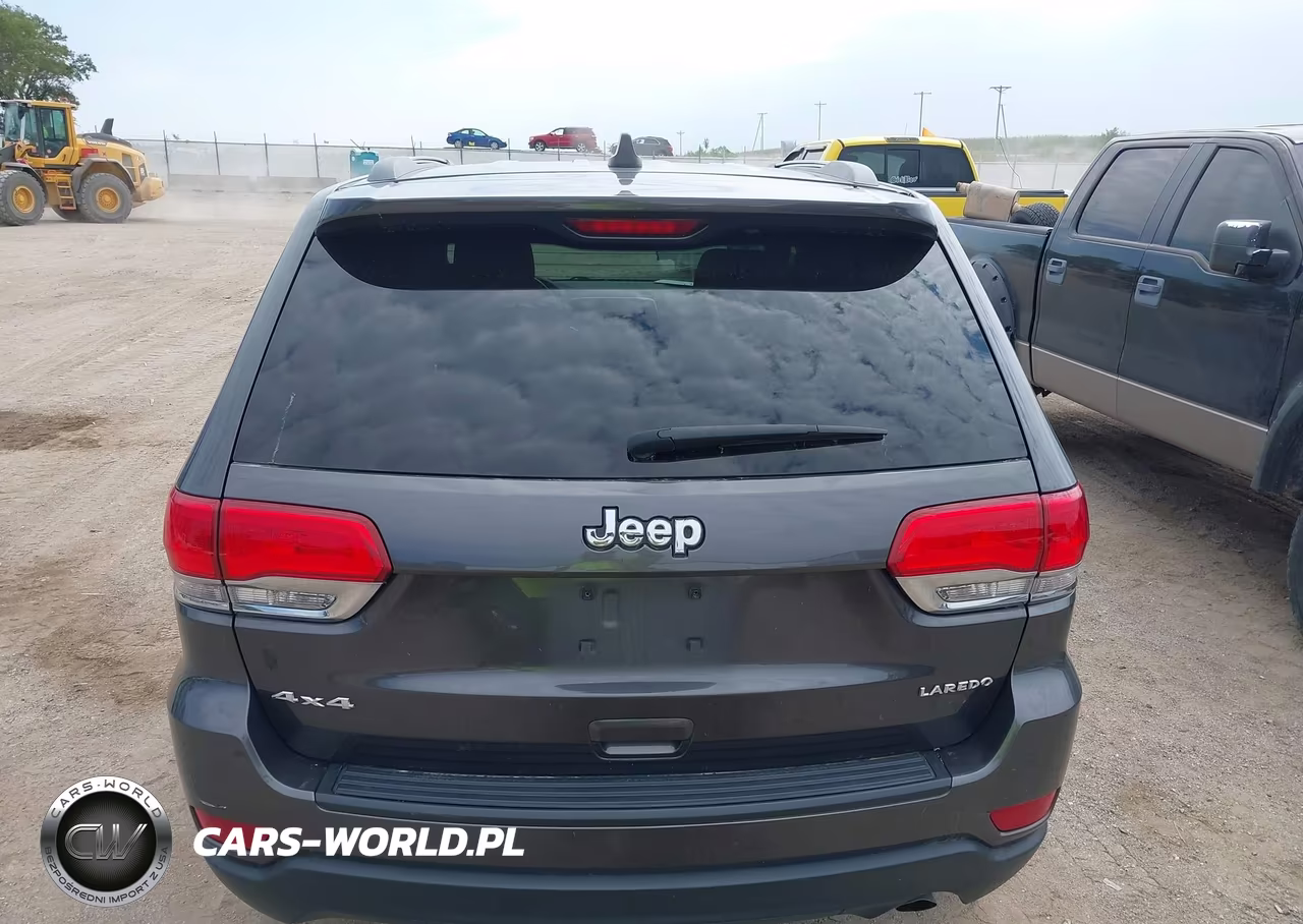 2015 Jeep Grand Cherokee Laredo VIN:1C4RJFAG2FC184237 - 16