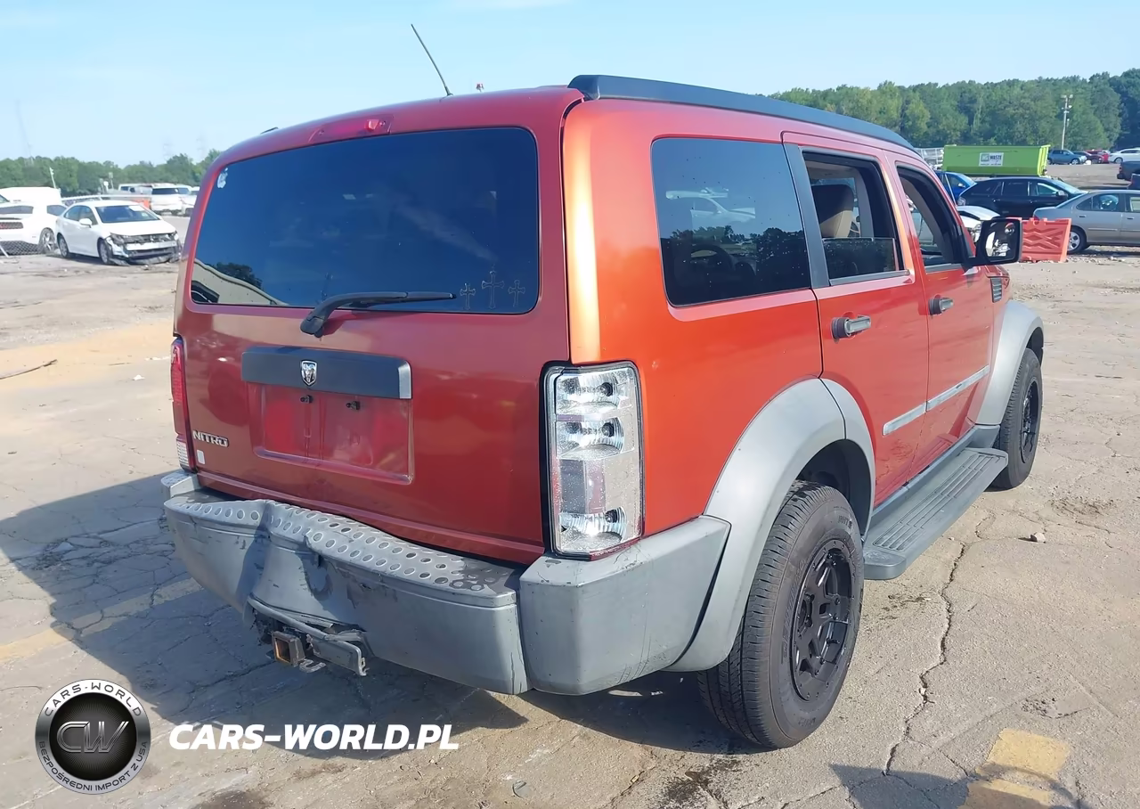 2007 Dodge Nitro Sxt VIN:1D8GT28KX7W545977 - 4
