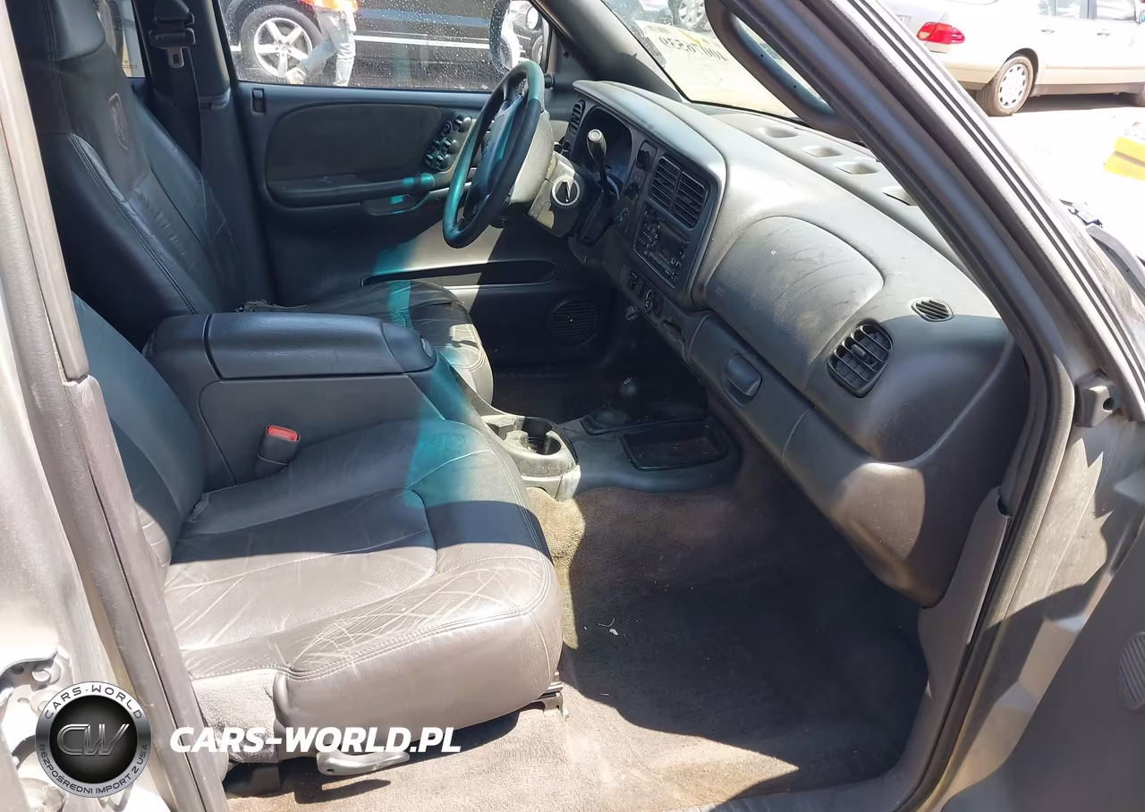1999 Dodge Durango VIN:1B4HS28Z3XF708694 - 5