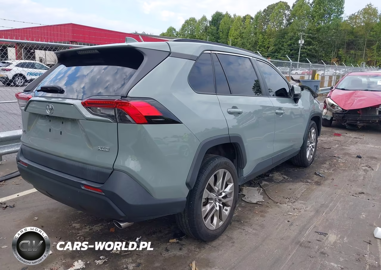 2019 Toyota Rav4 Xle Premium VIN:2T3C1RFV5KW048982 - 4