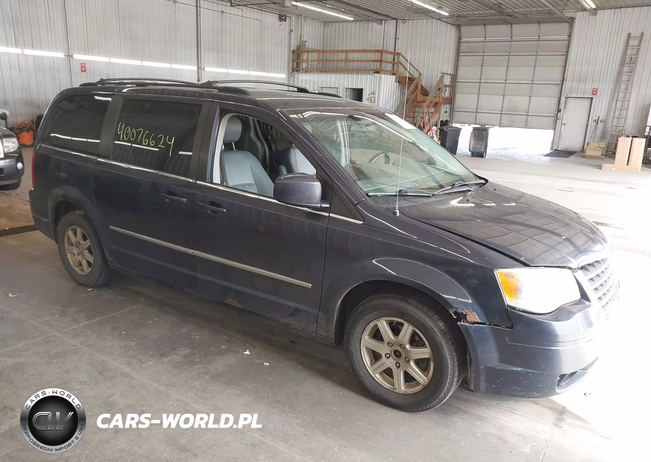 2009 Chrysler Town & Country Touring