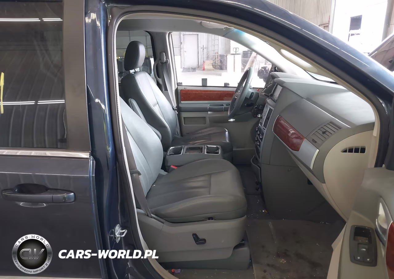 2009 Chrysler Town & Country Touring VIN:2A8HR54XX9R577935 - 5