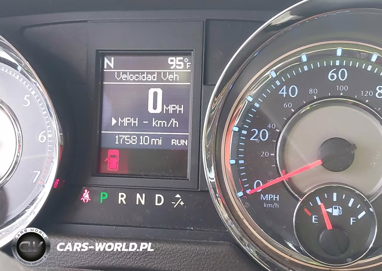 2014 Chrysler Town & Country Touring VIN:2C4RC1BG0ER349803 - 7
