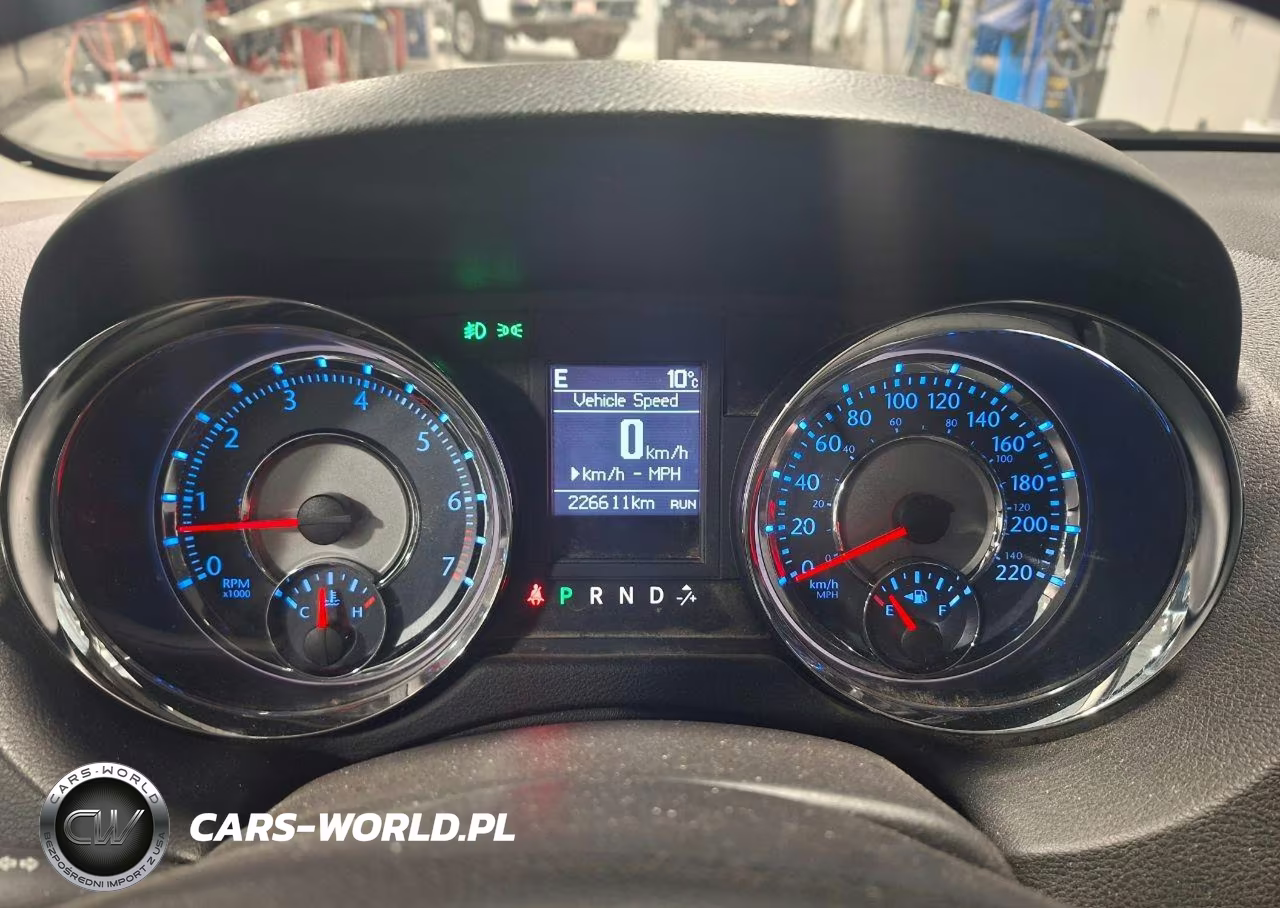 2015 Chevrolet Silverado 1500 1Lt VIN:3GCUKREH4FG266995 - 15