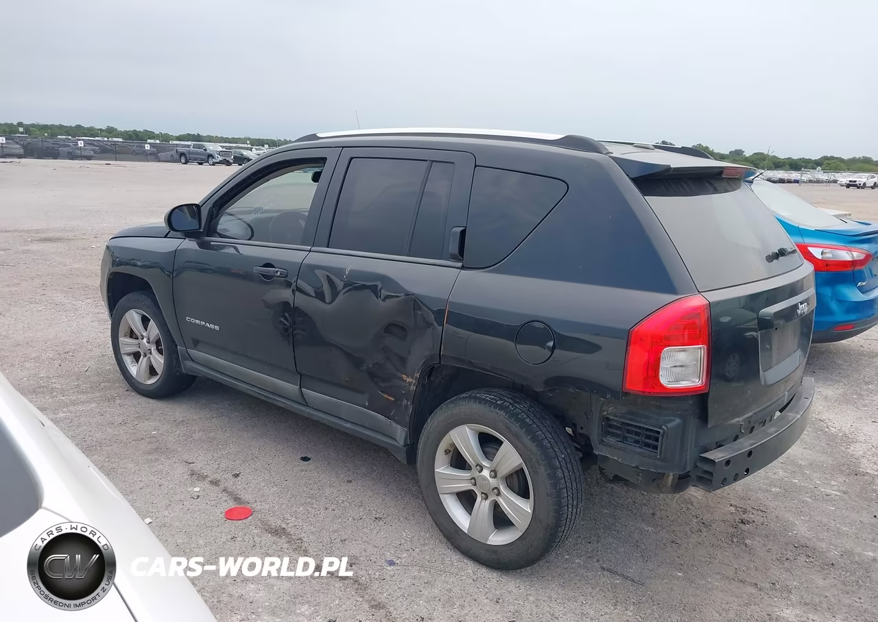 2011 Jeep Compass VIN:1J4NT1FA5BD208156 - 3