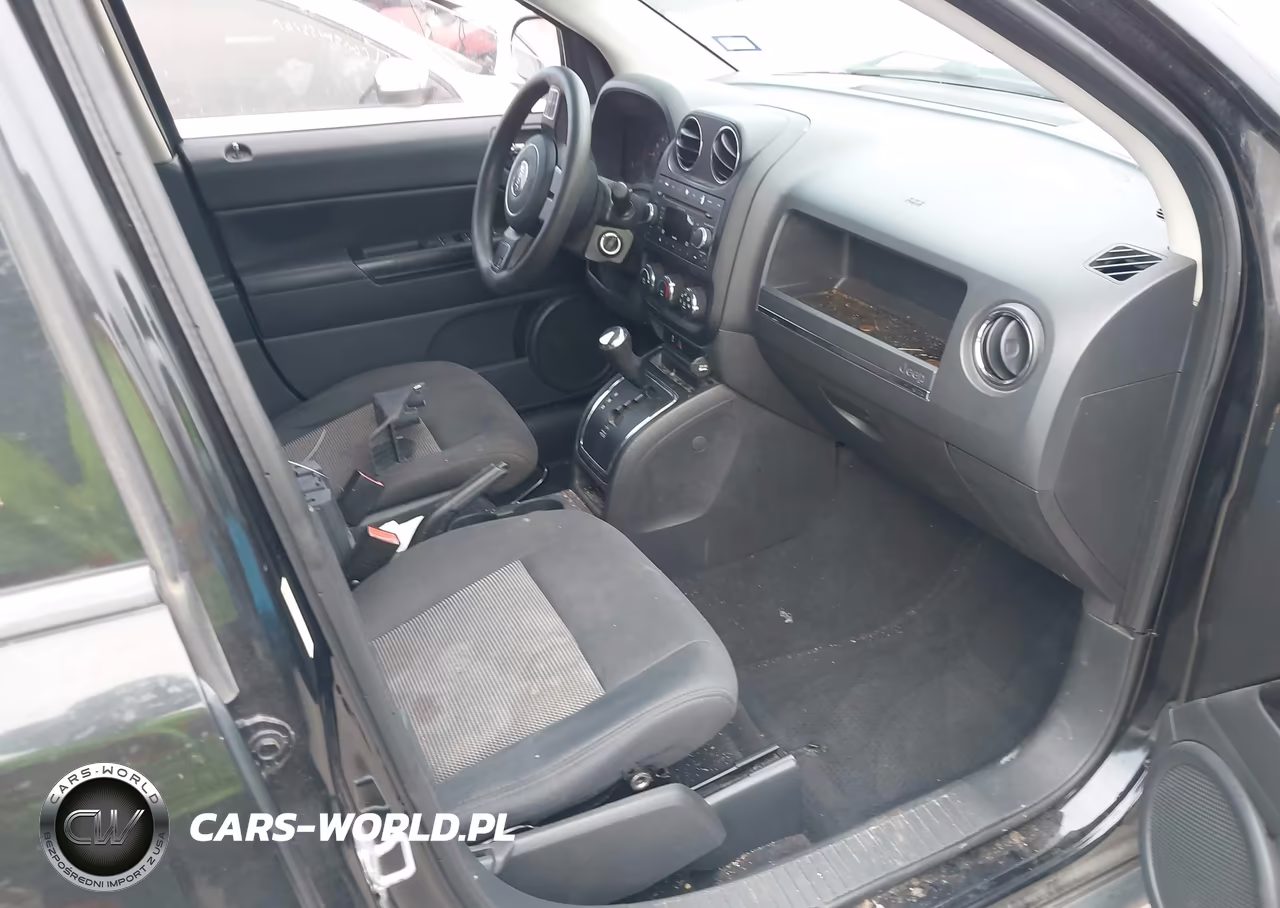 2011 Jeep Compass VIN:1J4NT1FA5BD208156 - 5