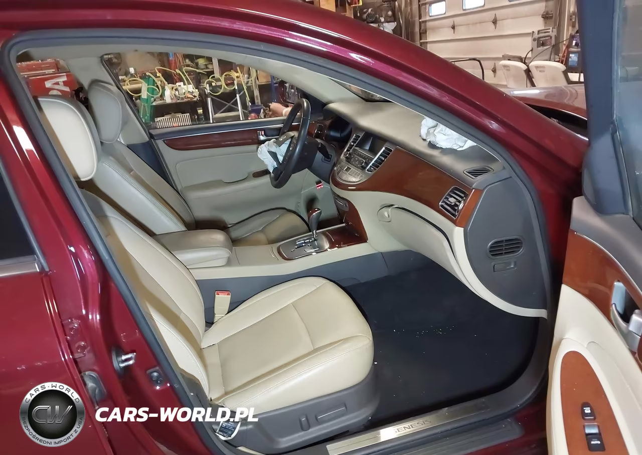 2012 Hyundai Genesis 3.8 VIN:KMHGC4DD9CU176659 - 5