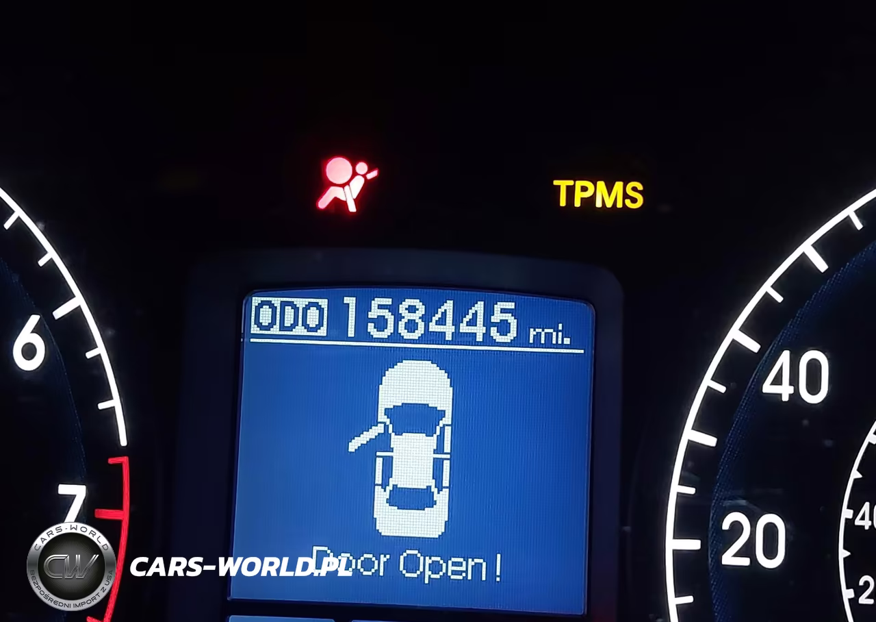 2012 Hyundai Genesis 3.8 VIN:KMHGC4DD9CU176659 - 7