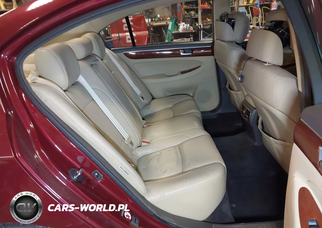 2012 Hyundai Genesis 3.8 VIN:KMHGC4DD9CU176659 - 8