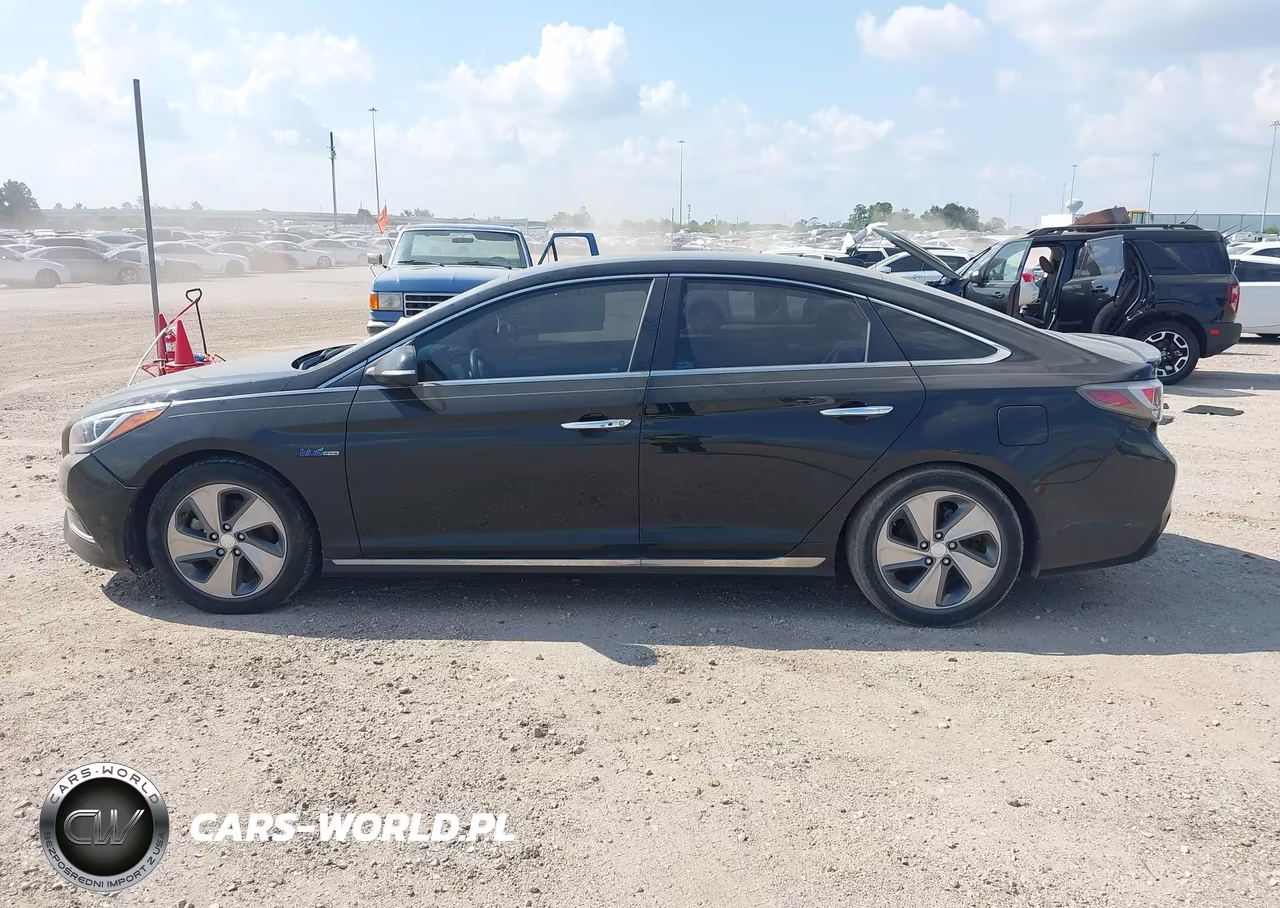 2017 Hyundai Sonata Hybrid Limited VIN:KMHE34L15HA058390 - 15