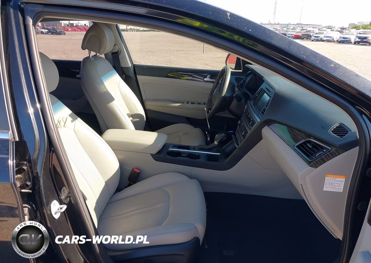 2017 Hyundai Sonata Hybrid Limited VIN:KMHE34L15HA058390 - 5