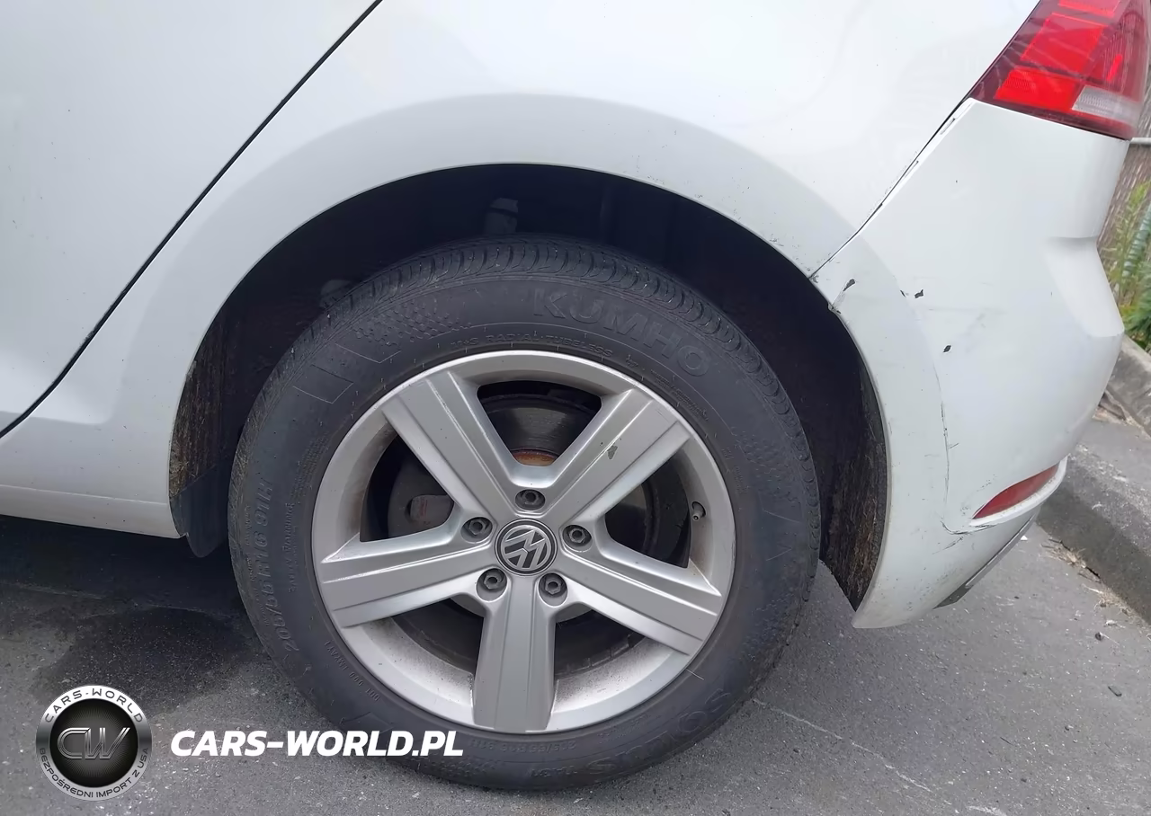 2021 Volkswagen Golf VIN:3VWG57AU7MM011698 - 21
