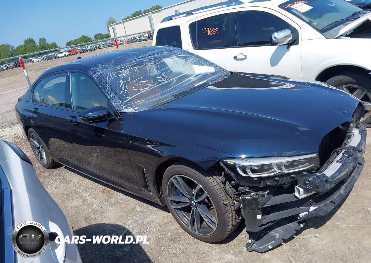 2021 BMW 750I xDrive – zdjęcie 1 z 16