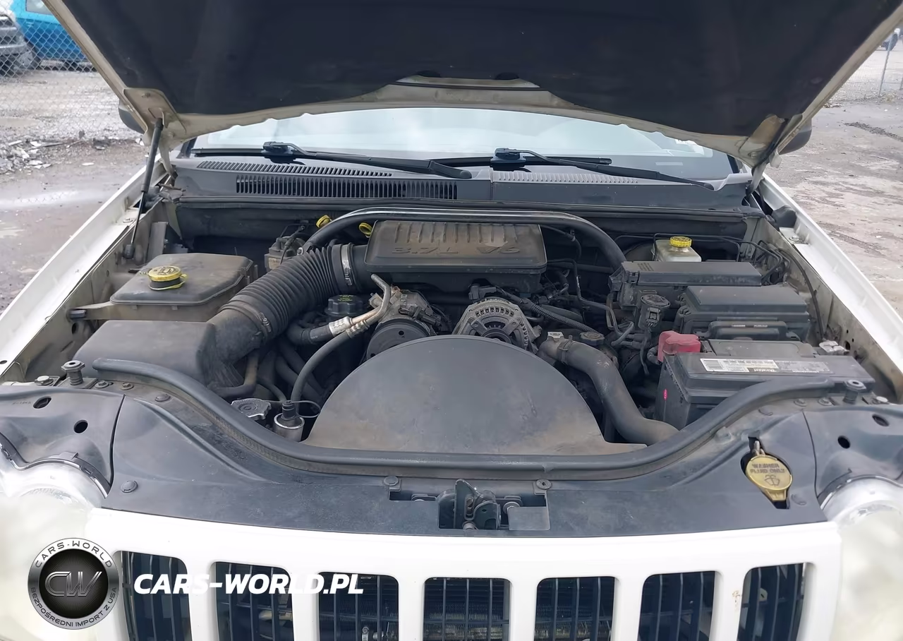 2005 Jeep Grand Cherokee Laredo VIN:1J4GS48K55C634068 - 10