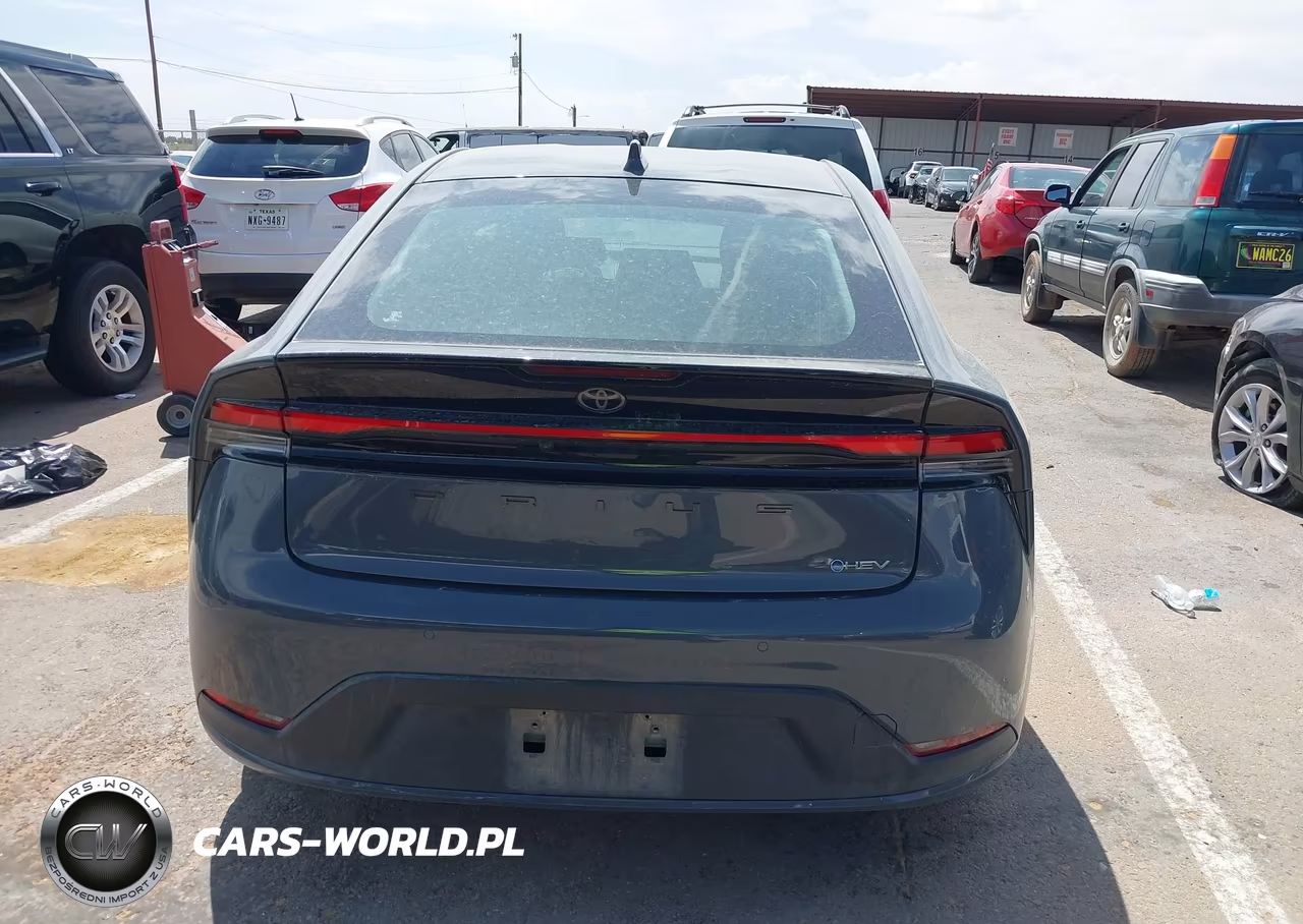 2024 Toyota Prius Le VIN:JTDACAAU5R3015849 - 16