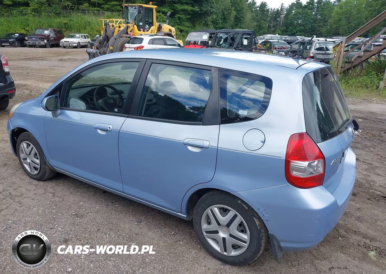 2008 Honda Fit VIN:JHMGD37438S027639 - 3