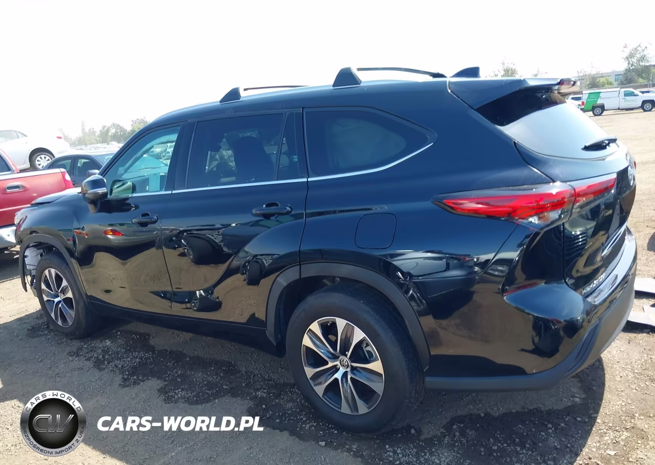 2022 Toyota Highlander Xle VIN:5TDHZRAH9NS550951 - 15