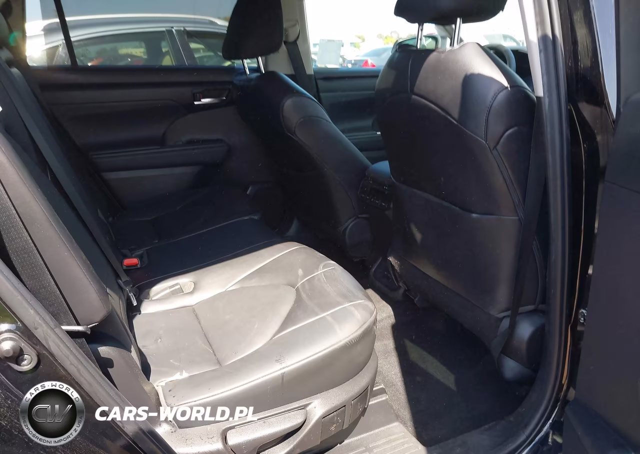 2022 Toyota Highlander Xle VIN:5TDHZRAH9NS550951 - 8