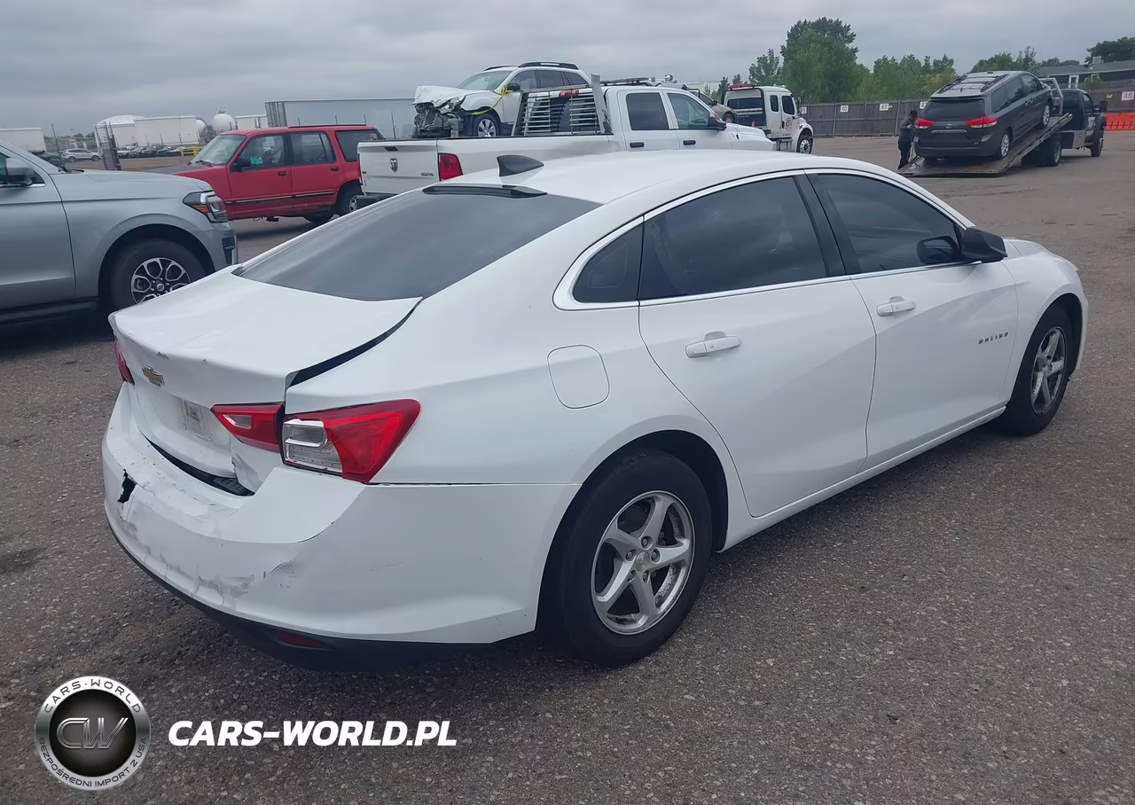 2017 Chevrolet Malibu Ls VIN:1G1ZB5ST5HF135563 - 4