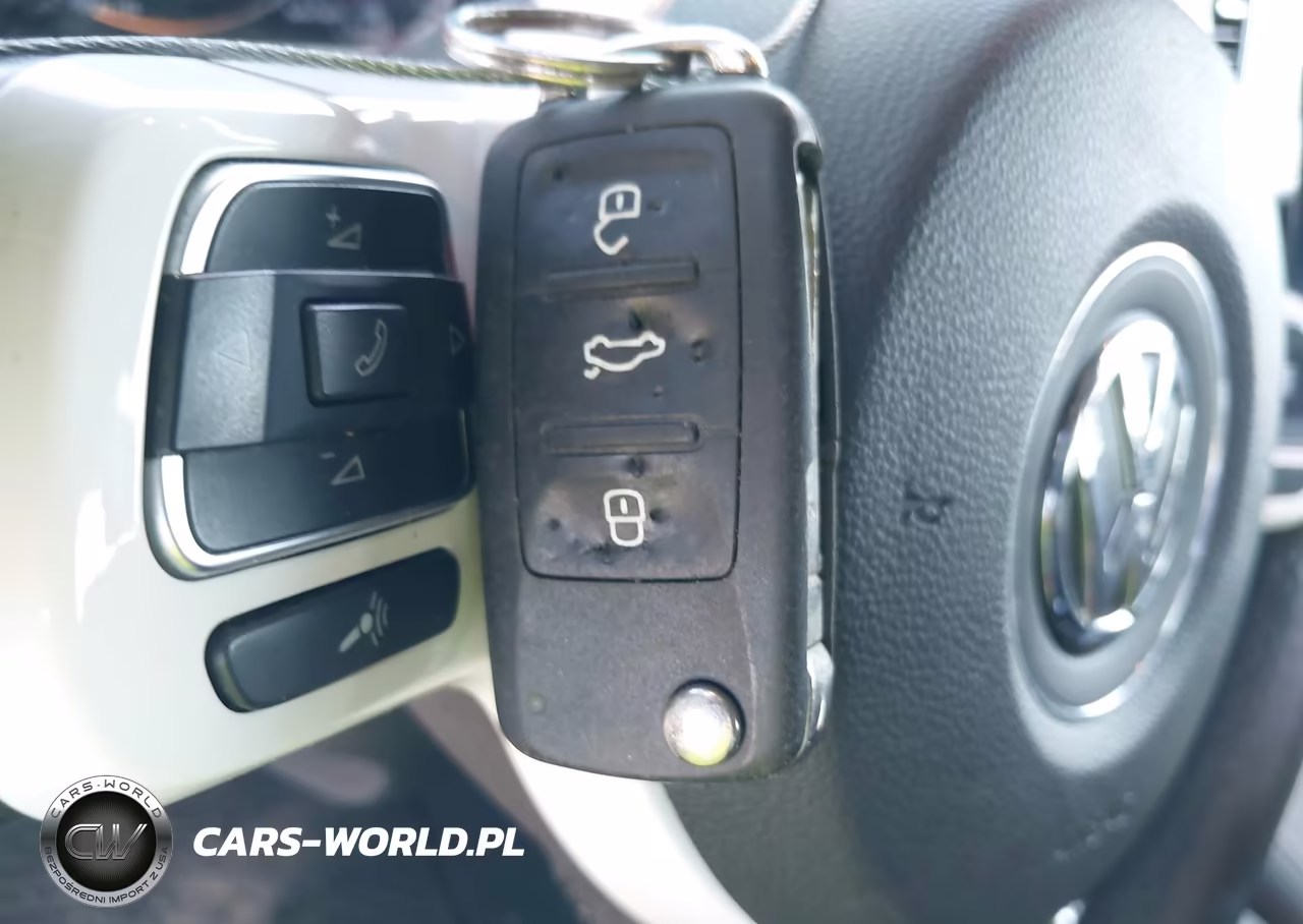 2013 Volkswagen Beetle 2.0L Tdi VIN:3VW5L7AT7DM802057 - 11
