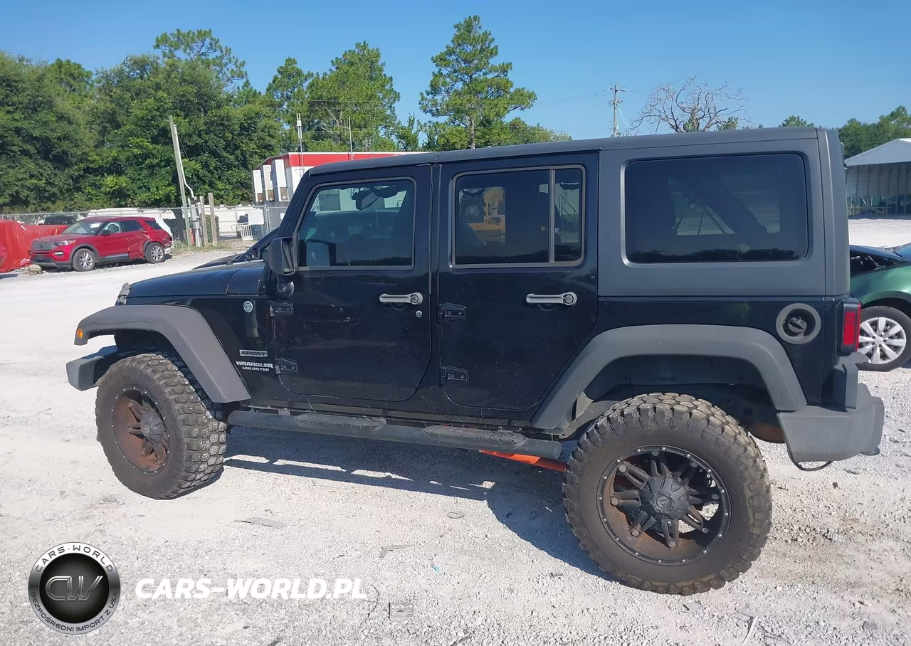 2013 Jeep Wrangler Unlimited Sport VIN:1C4HJWDG5DL668455 - 14