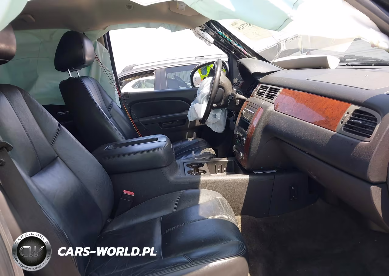 2011 Chevrolet Tahoe Lt VIN:1GNSCBE0XBR187953 - 5