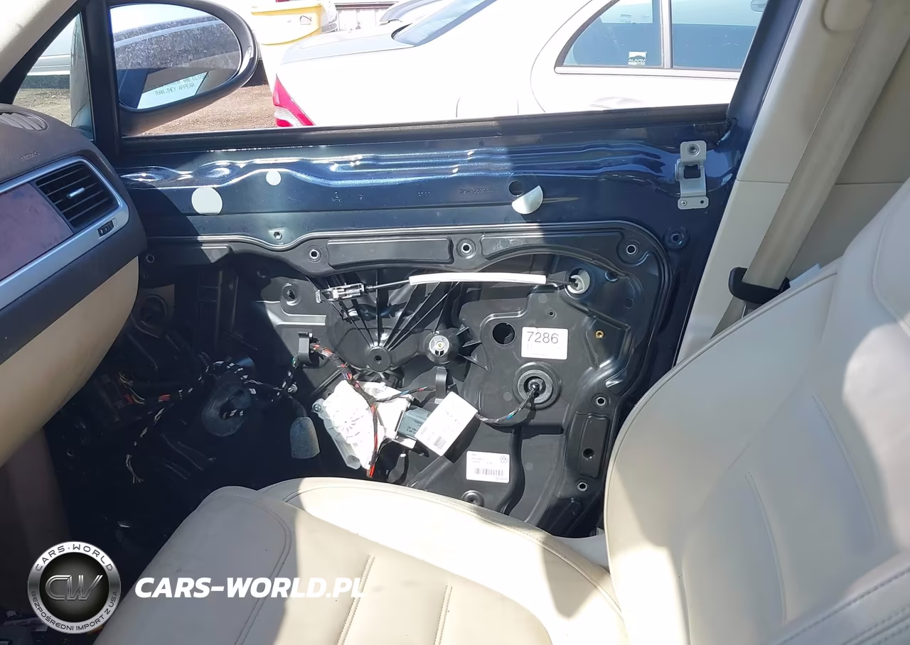 2012 Volkswagen Touareg Vr6 Lux VIN:WVGFF9BP6CD001718 - 13
