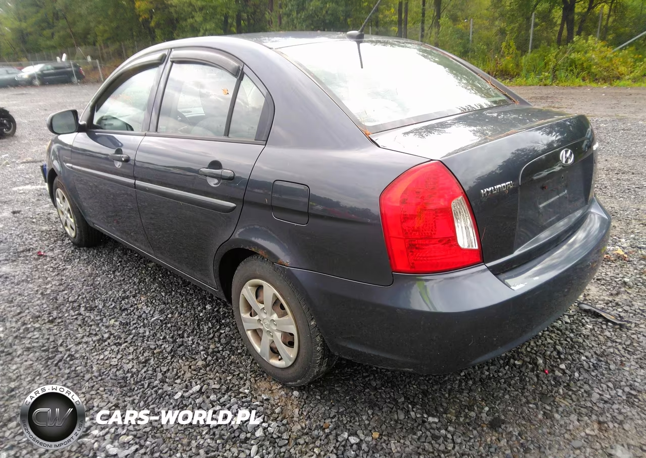 2010 Hyundai Accent Gls VIN:KMHCN4AC2AU405135 - 3