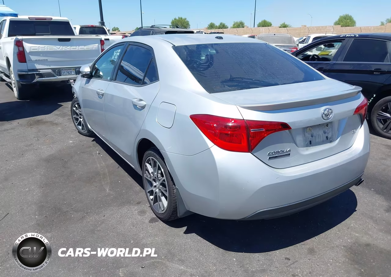 2017 Toyota Corolla Se Special Edition VIN:5YFBURHE1HP619709 - 3