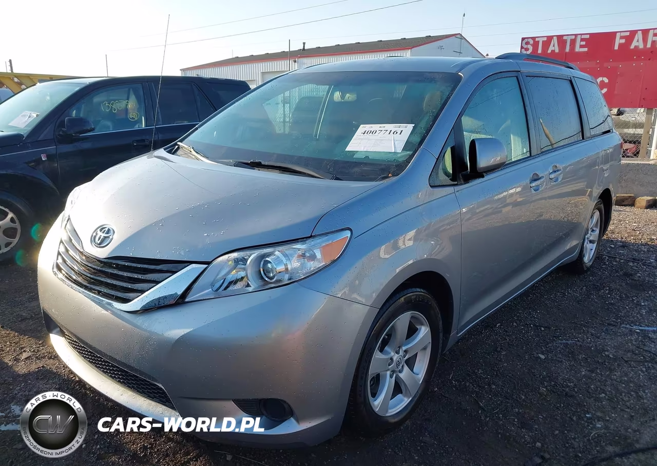 2011 Toyota Sienna Le V6 Auto Access Seat VIN:5TDKK3DC9BS099832 - 2