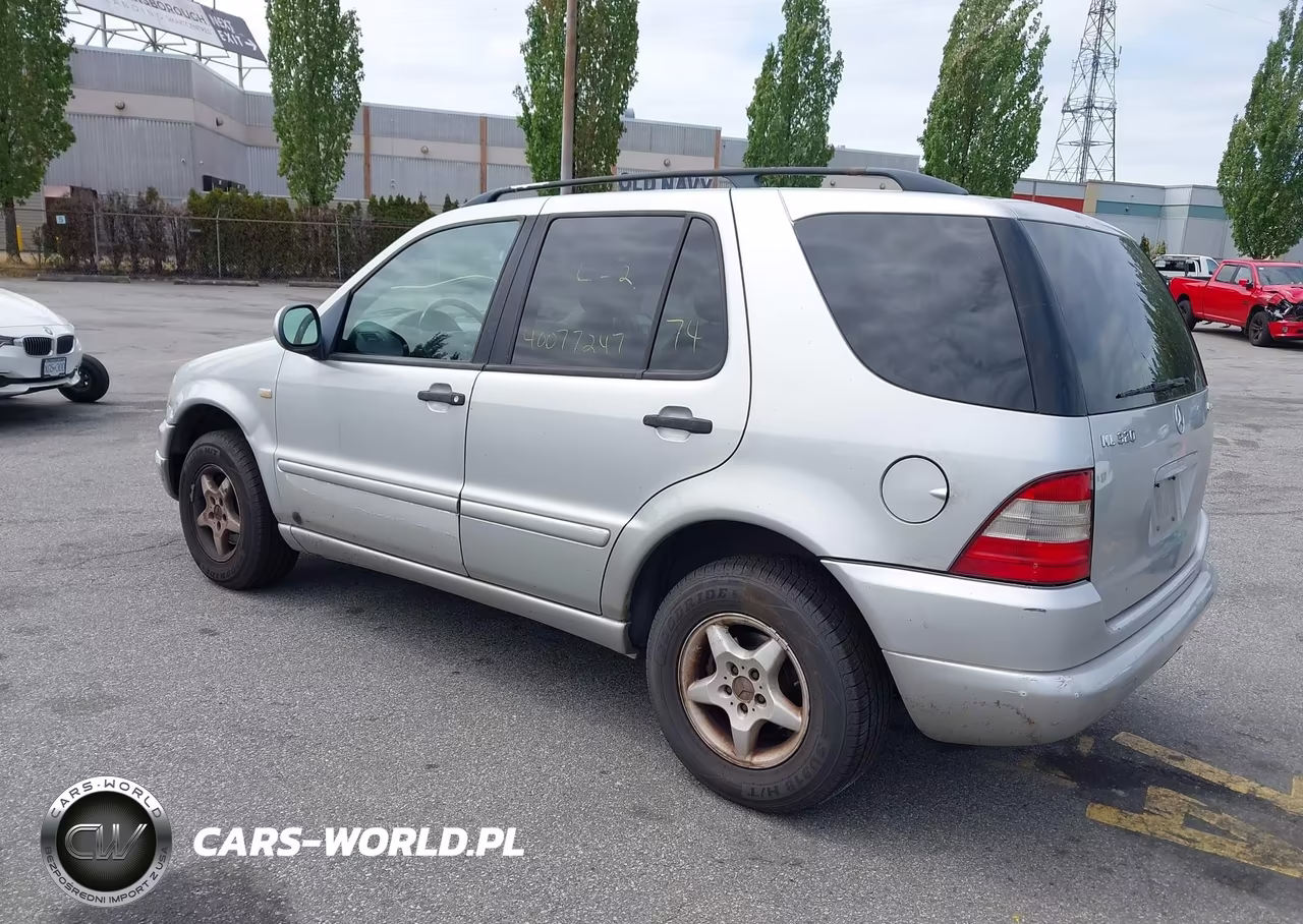 2021 Nissan Versa Sv VIN:3N1CN8EV8ML890244 - 3