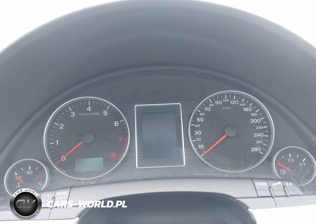 2021 Jeep Wrangler Unlimited Willys 4X4 VIN:1C4HJXDG5MW827818 - 15