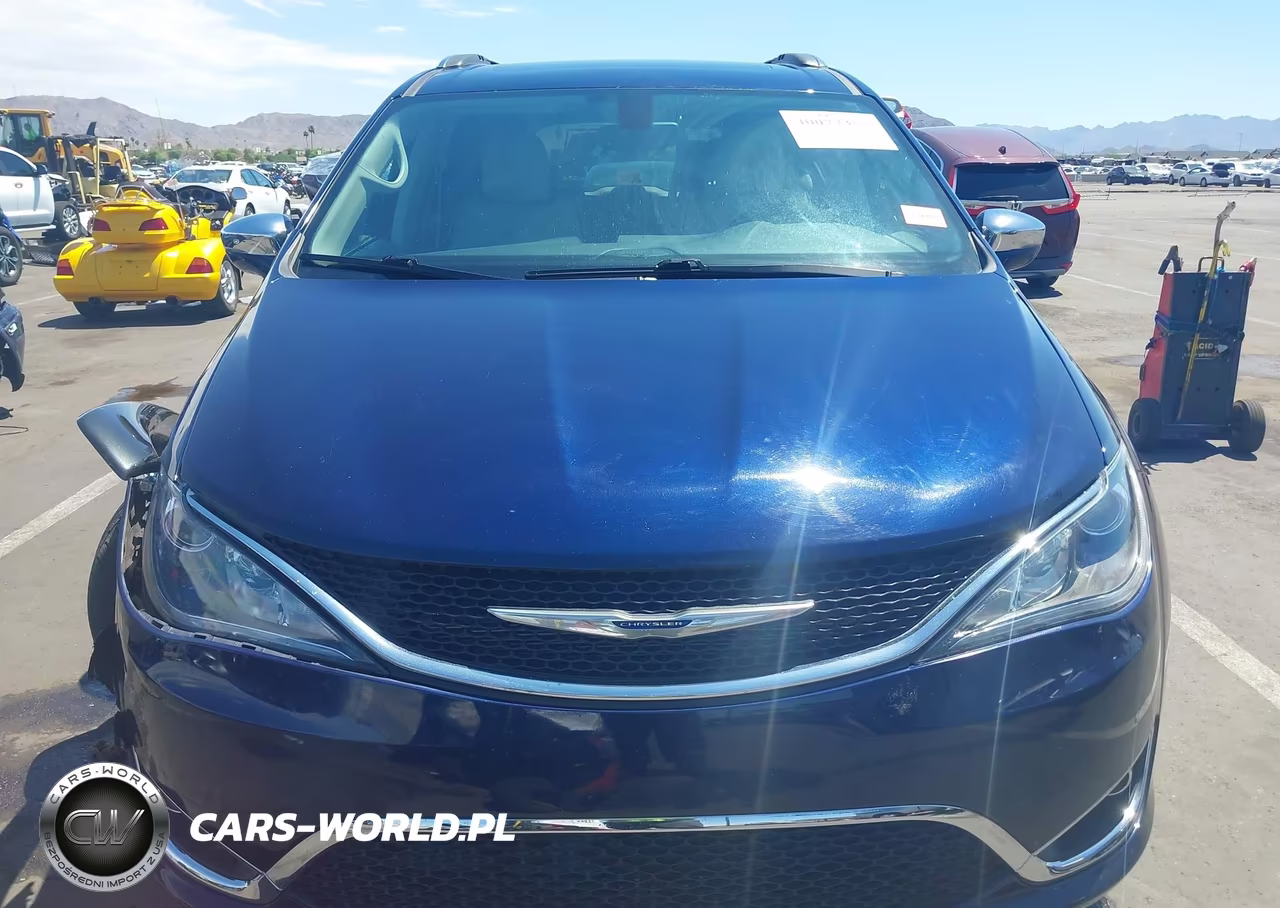 2019 Chrysler Pacifica Limited VIN:2C4RC1GG1KR720200 - 12