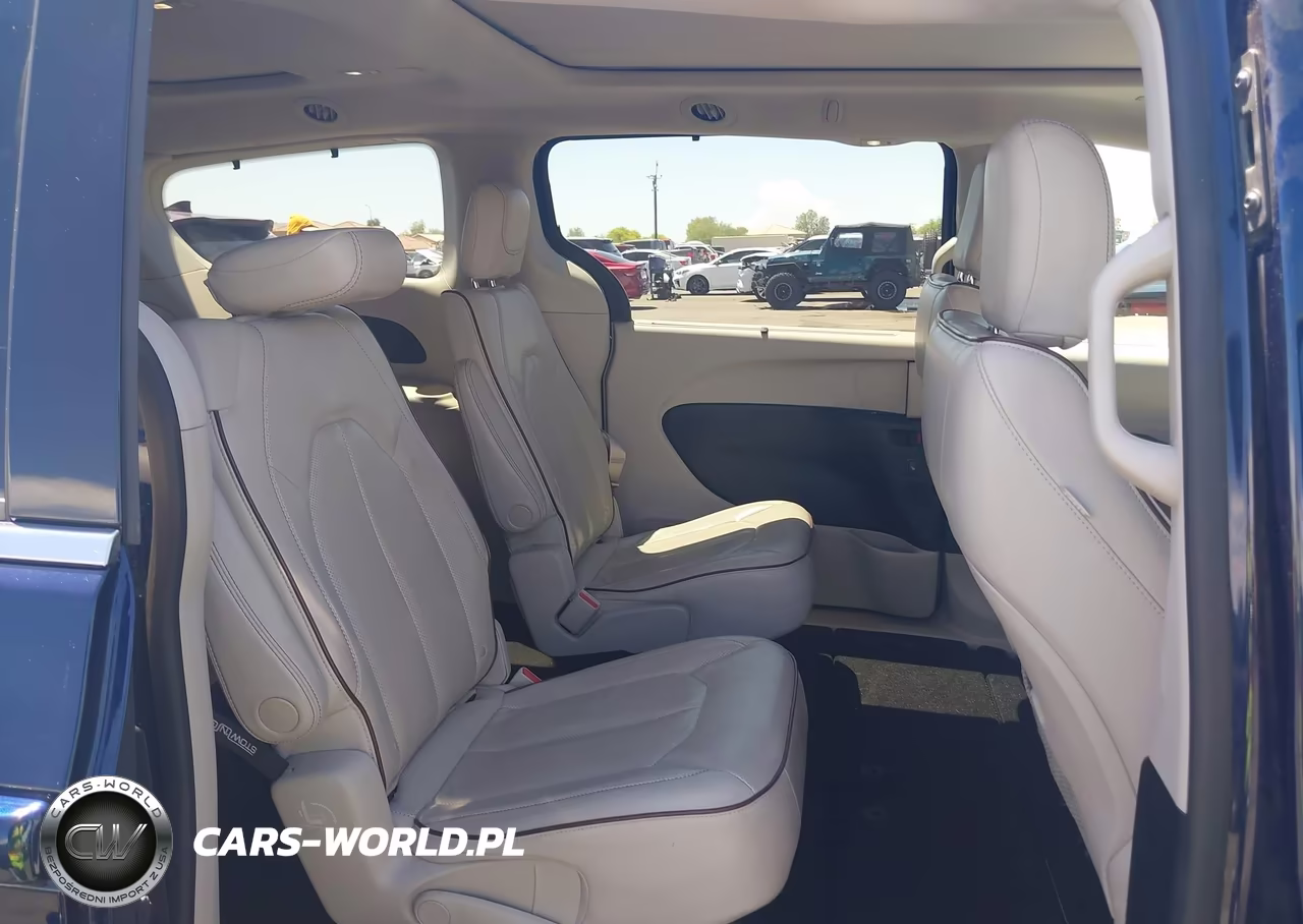 2019 Chrysler Pacifica Limited VIN:2C4RC1GG1KR720200 - 8